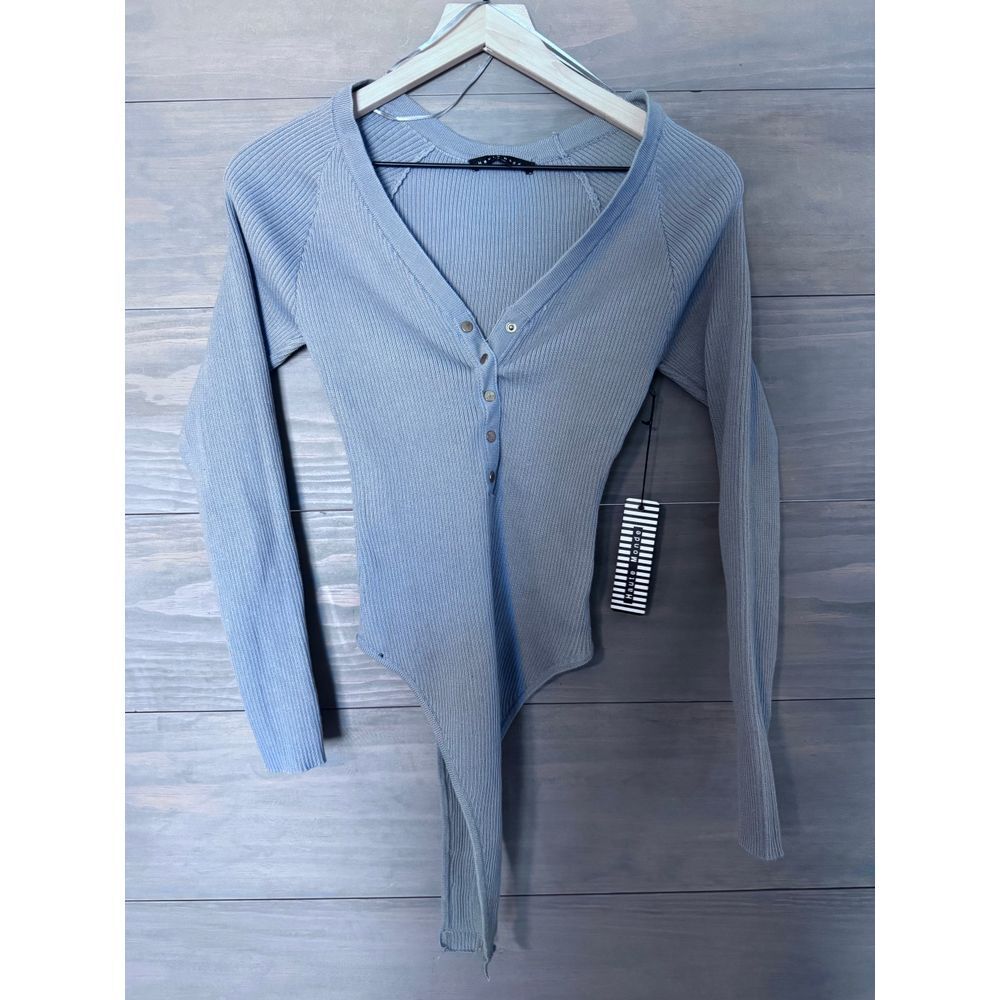 Haute Monde Bodysuit Gray Henley Long Sleeve Ribbed‎ NWT Medium